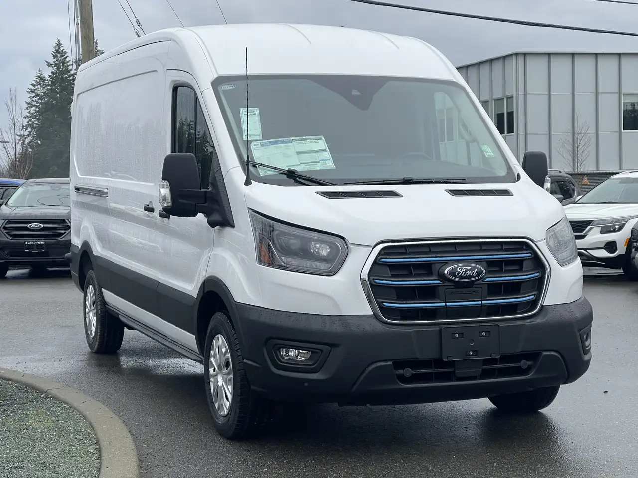 Ford Transit Cargo Van снимка Ford Transit Cargo Van