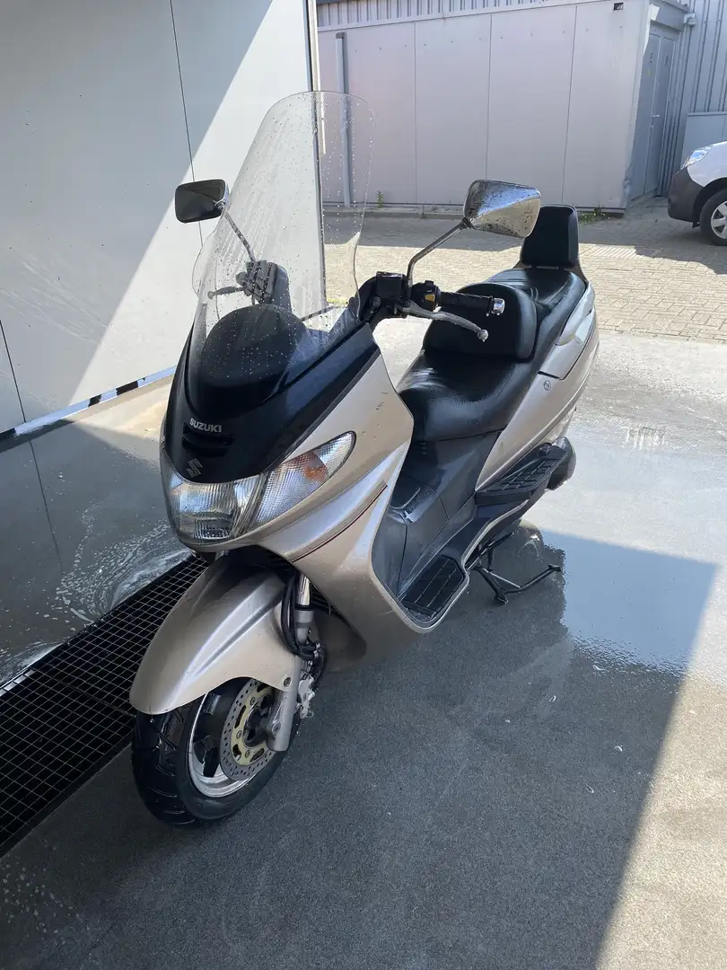 Suzuki Burgman 400 - 1