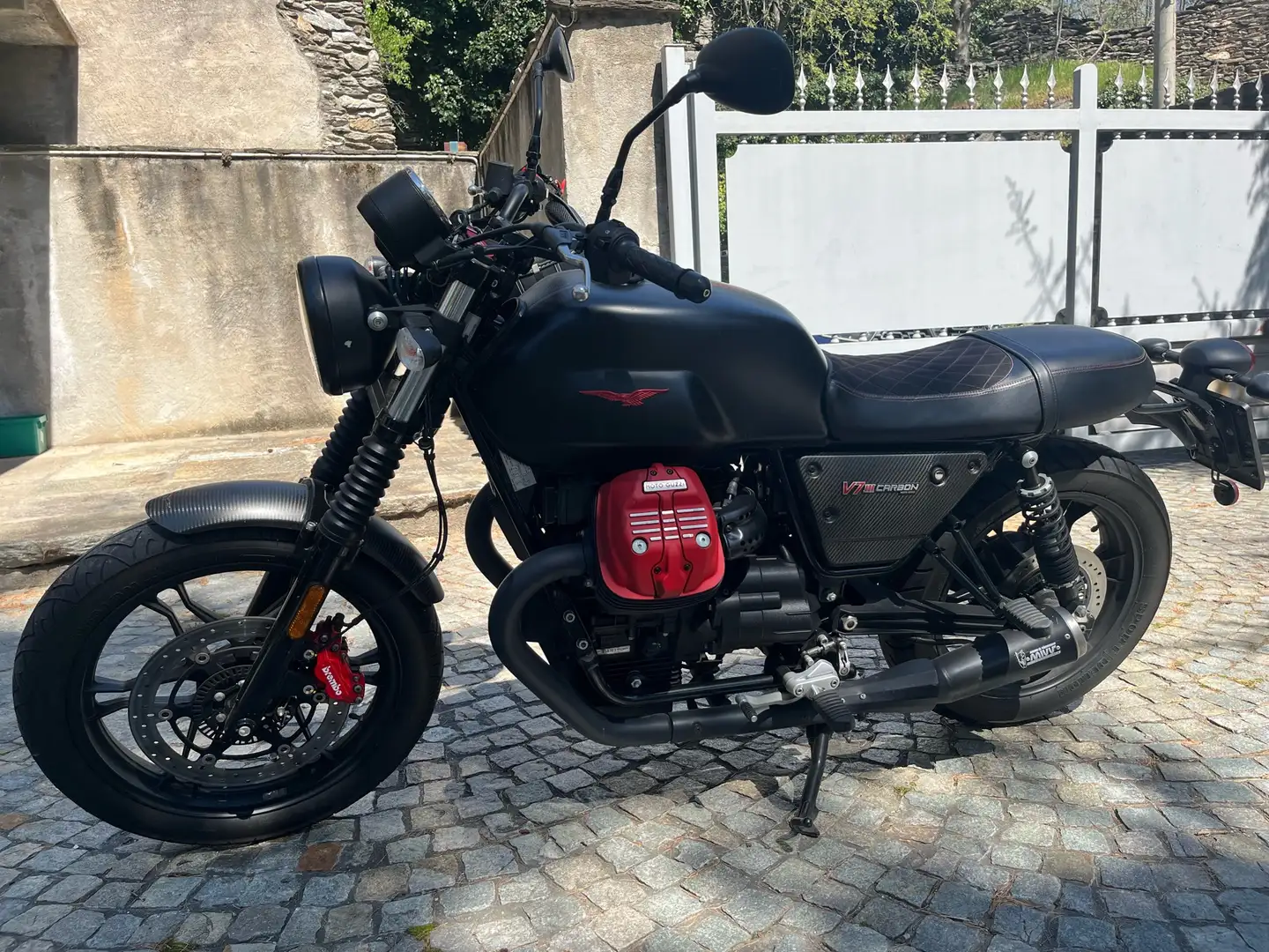 Moto Guzzi V 7 V7 III Carbon n.272/1921 idonea patente A2 - 1