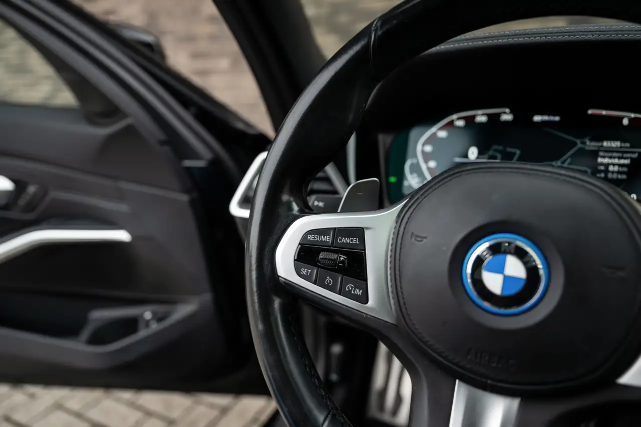 BMW 3 Series 3-serie Touring 330e M-Sport Live Cockpit Pa, миниатюра 24