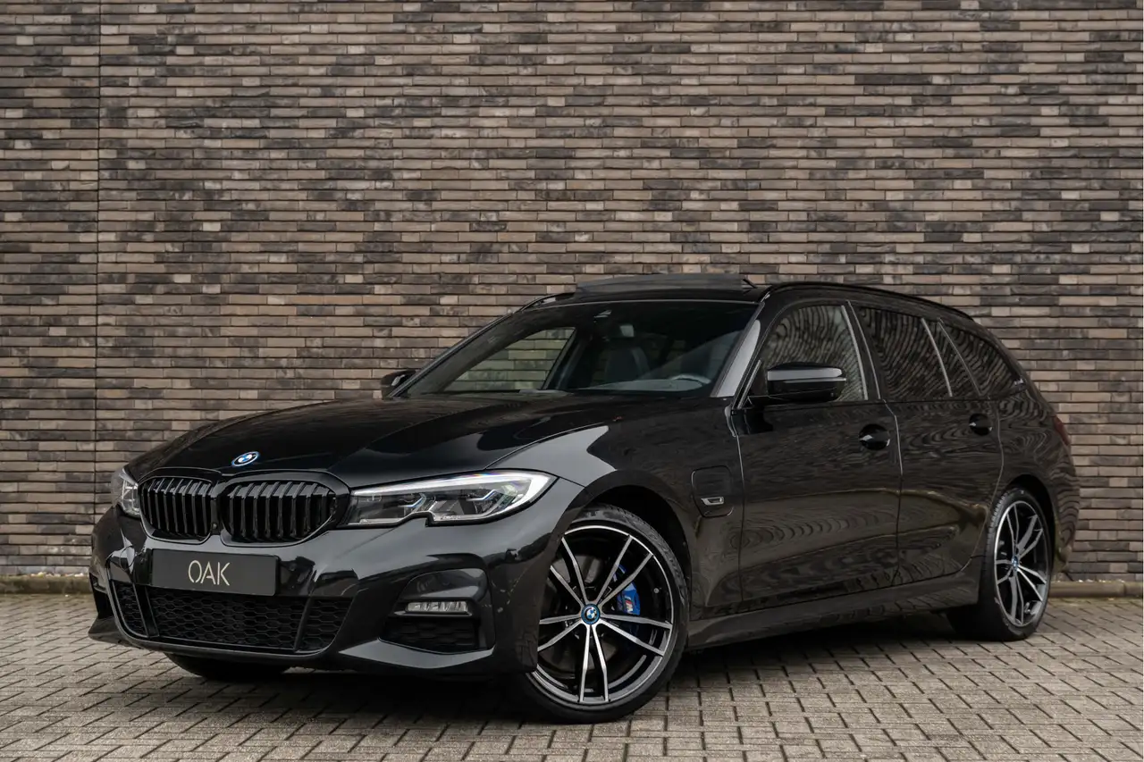 BMW 3 Series 3-serie Touring 330e M-Sport Live Cockpit Pa, миниатюра 2