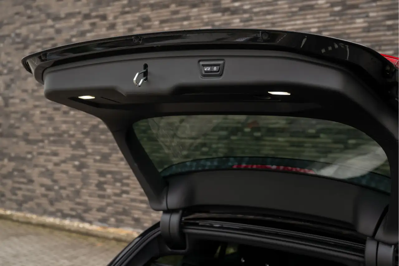 BMW 3 Series 3-serie Touring 330e M-Sport Live Cockpit Pa, миниатюра 13