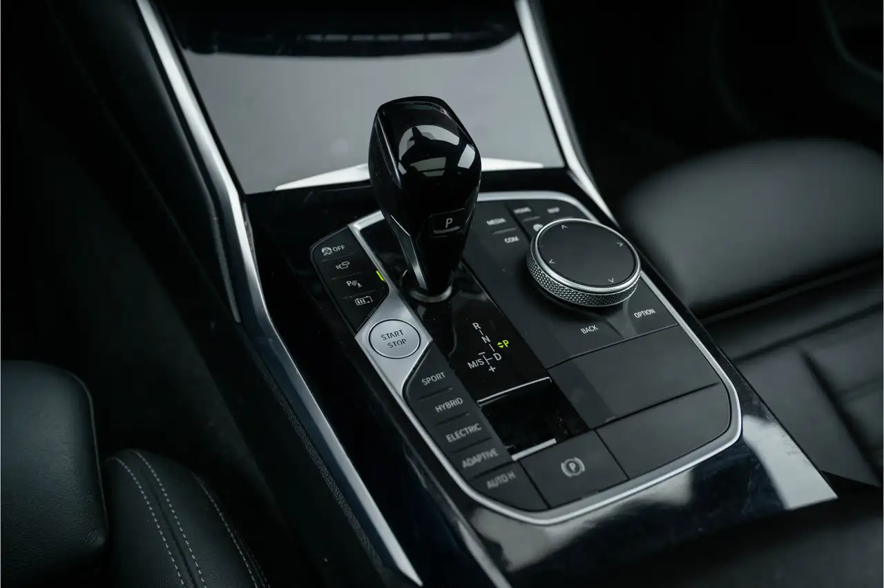 BMW 3 Series 3-serie Touring 330e M-Sport Live Cockpit Pa, миниатюра 29