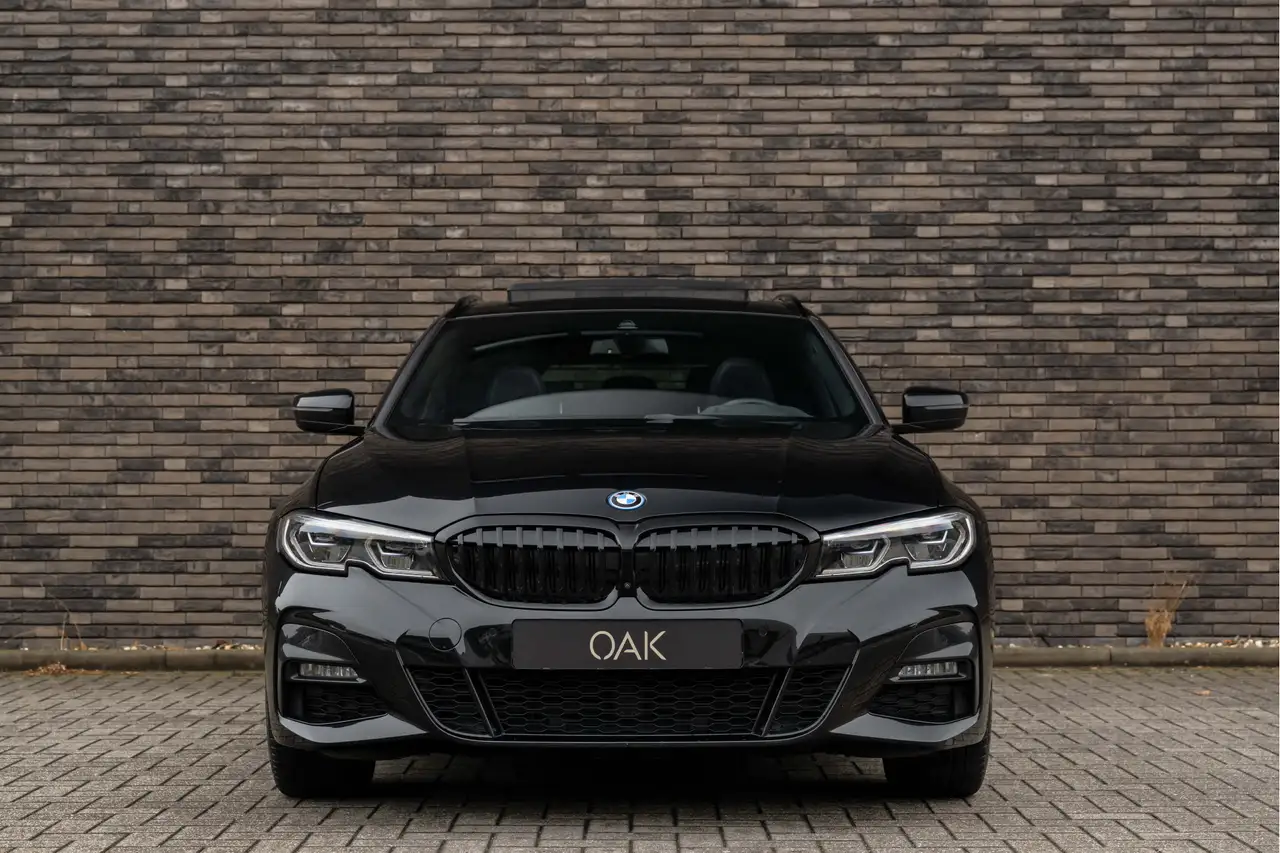 BMW 3 Series 3-serie Touring 330e M-Sport Live Cockpit Pa, миниатюра 3