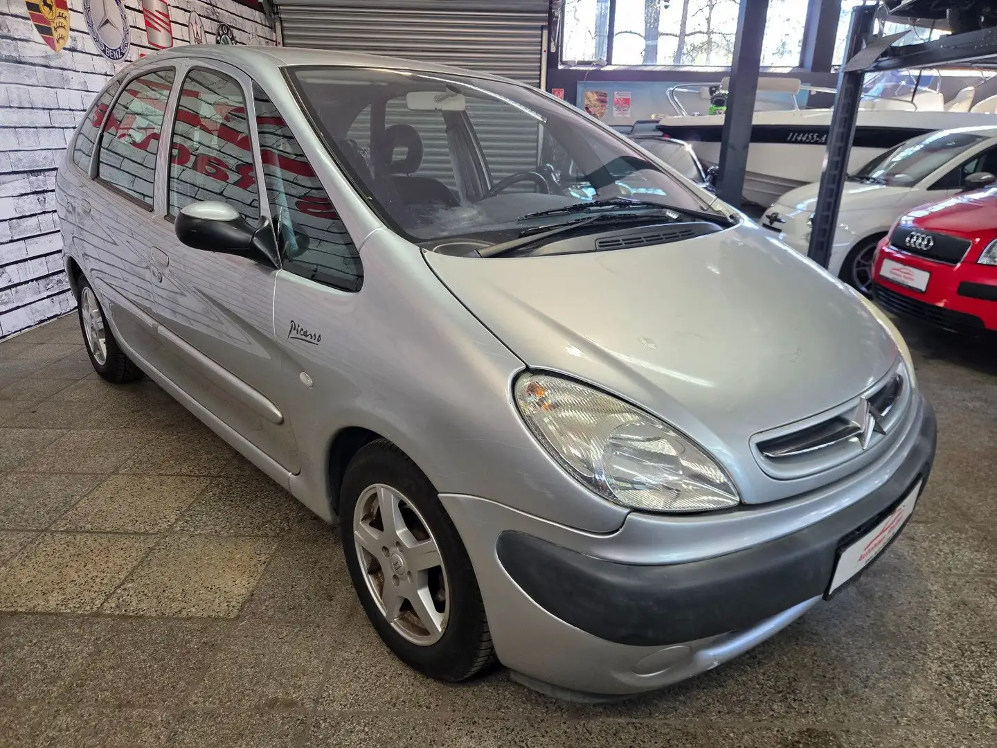 Citroen Xsara Picasso 1.6 Tonic Silber - 2