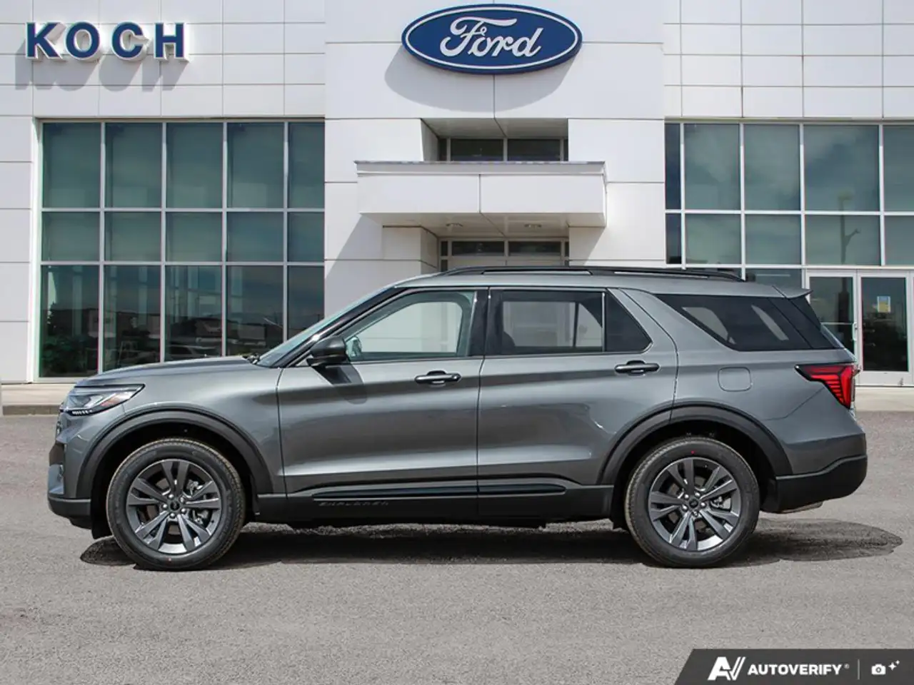 Ford Explorer photo Ford Explorer