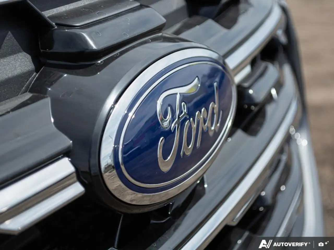 Ford Explorer photo Ford Explorer