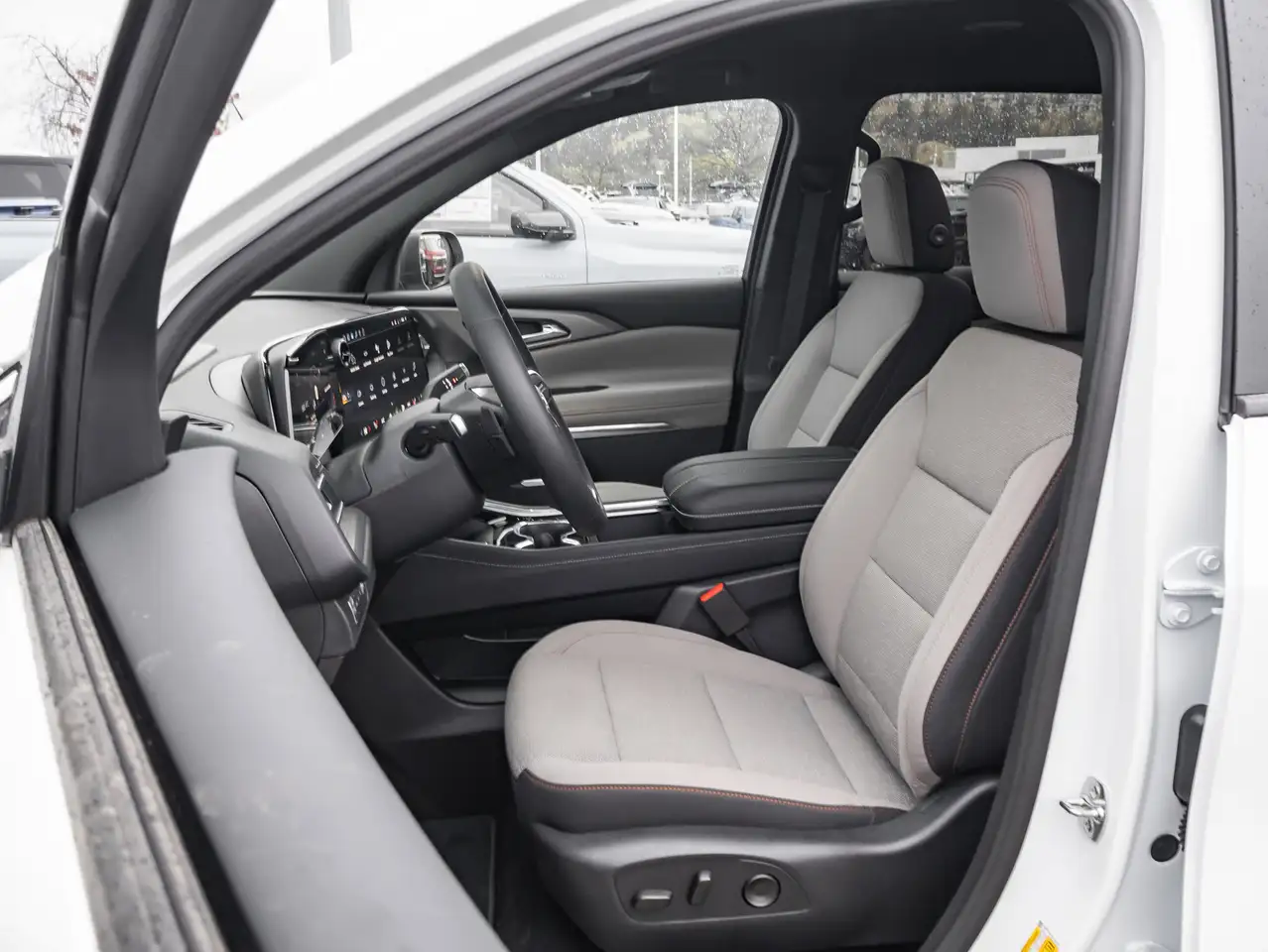 Chevrolet Traverse снимка Chevrolet Traverse
