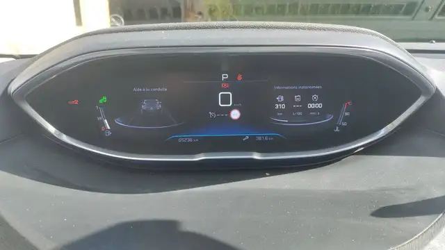 Peugeot 3008 view 12