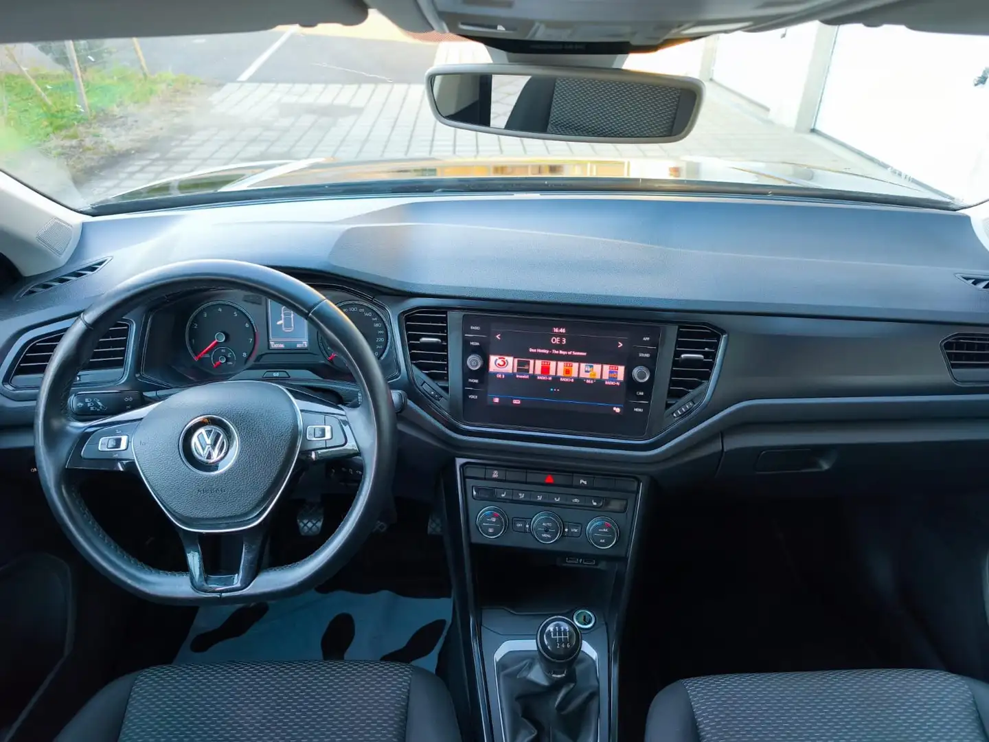 Volkswagen T-Roc T-Roc 1.0 TSI *Beschädigt* Schwarz - 2