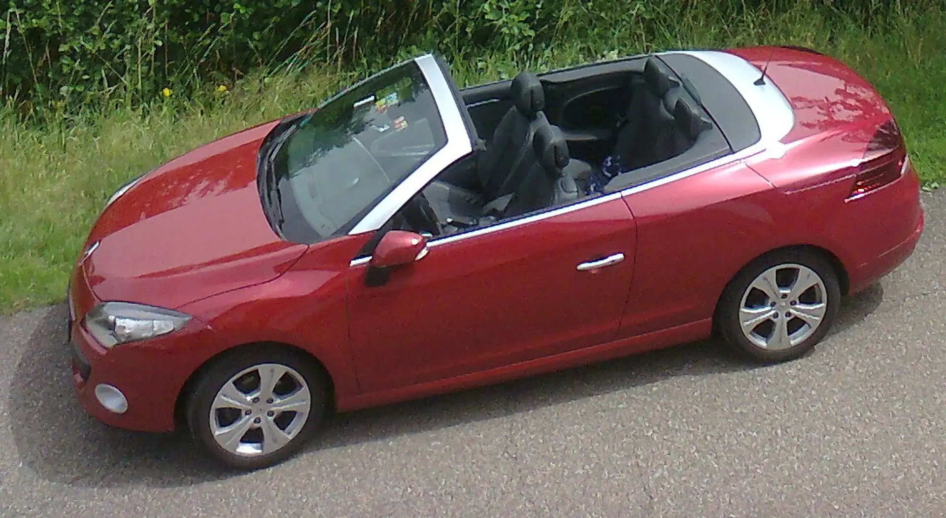 Renault Megane Megane 2.0 140 CVT Coupe-CabrioletDynamique Rot - 2