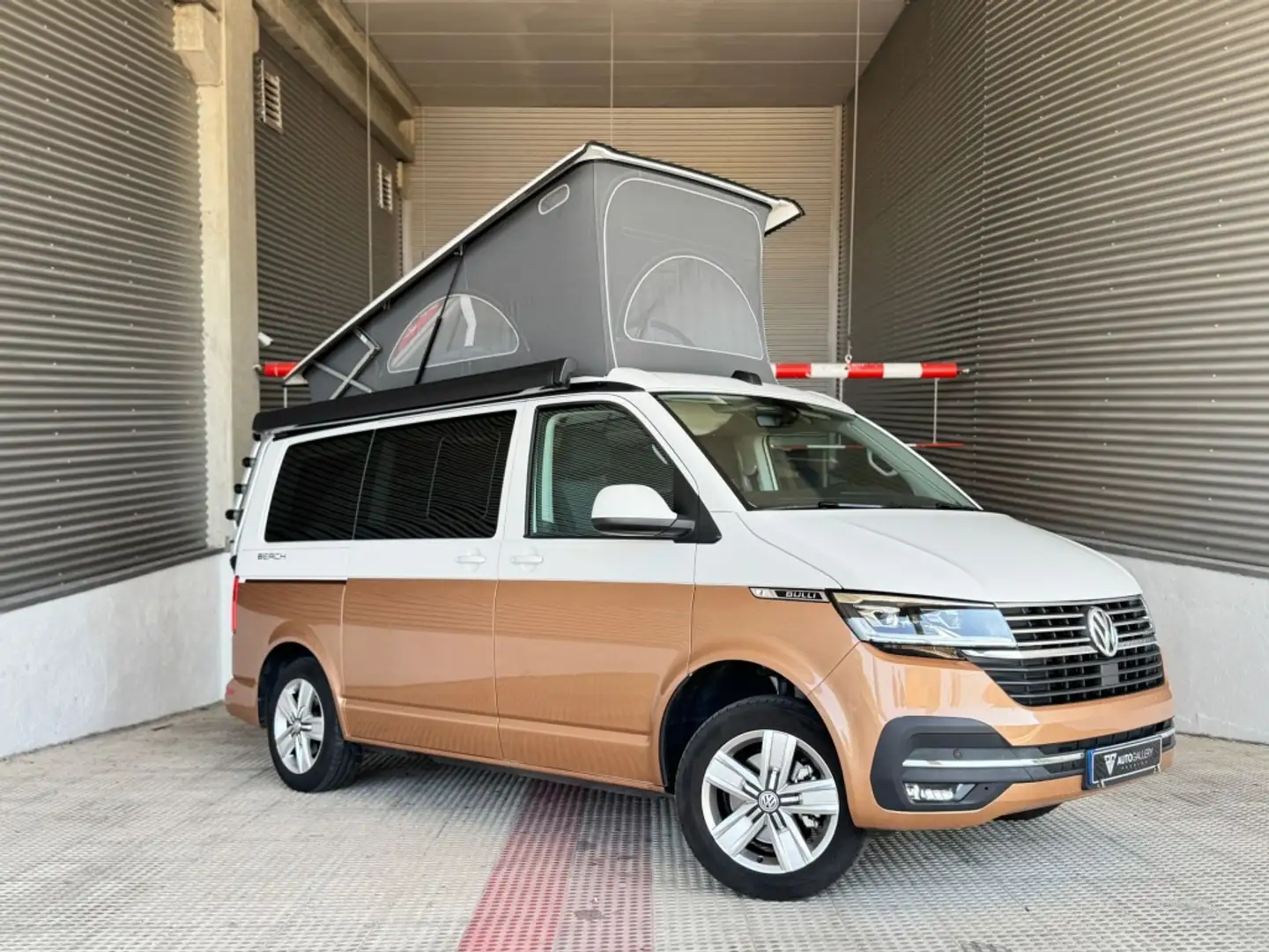 Volkswagen T6 California 2.0TDI BMT Beach Camper DSG 110kW Blanco - 2