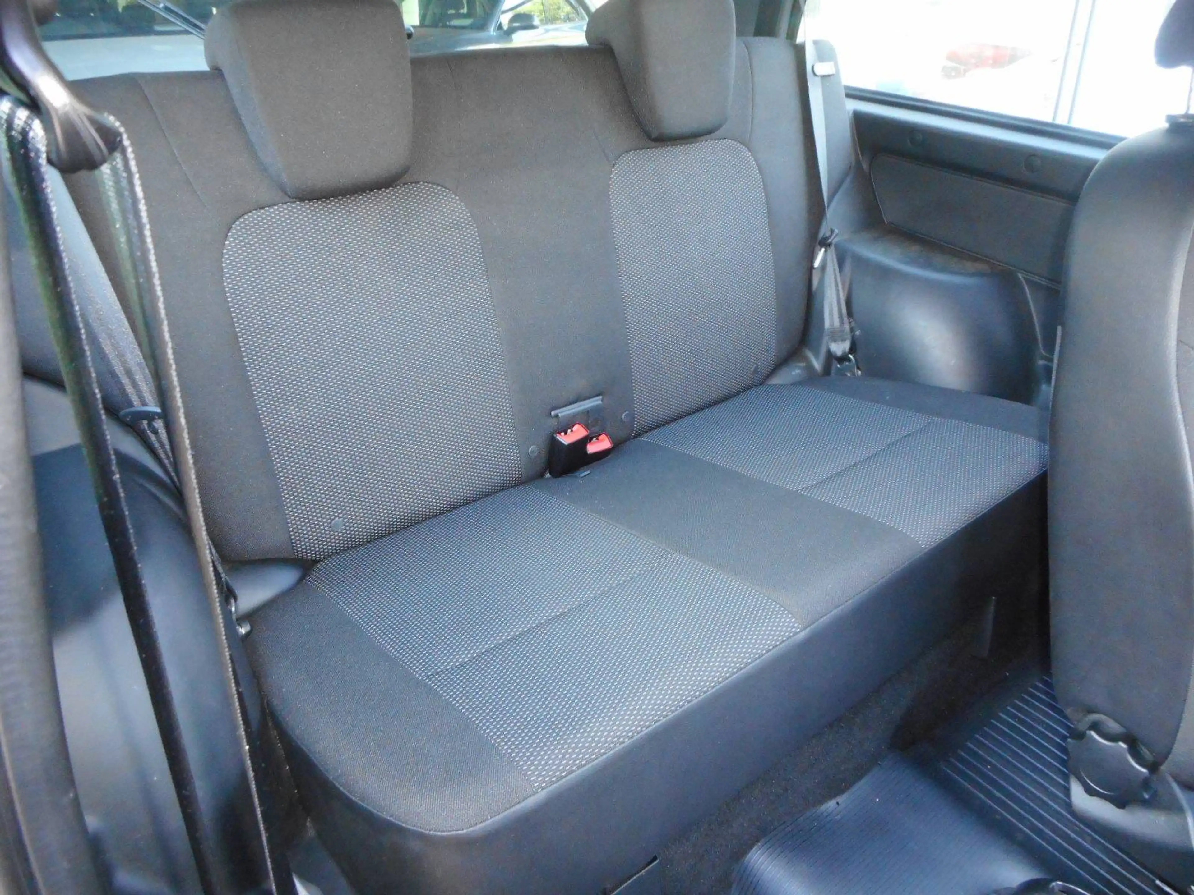 Lada Niva 4x4 Legend, Klima, nur 16.000 km! — photo 13
