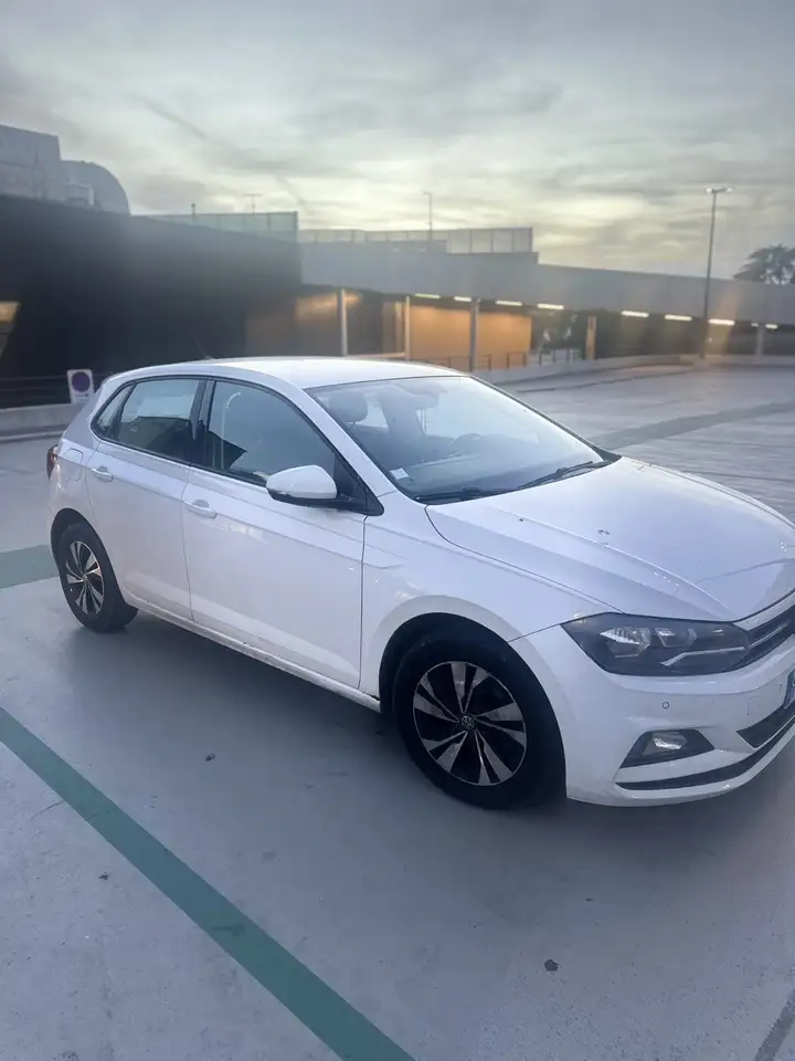 Volkswagen Polo Citadine 5 portes — photo 4