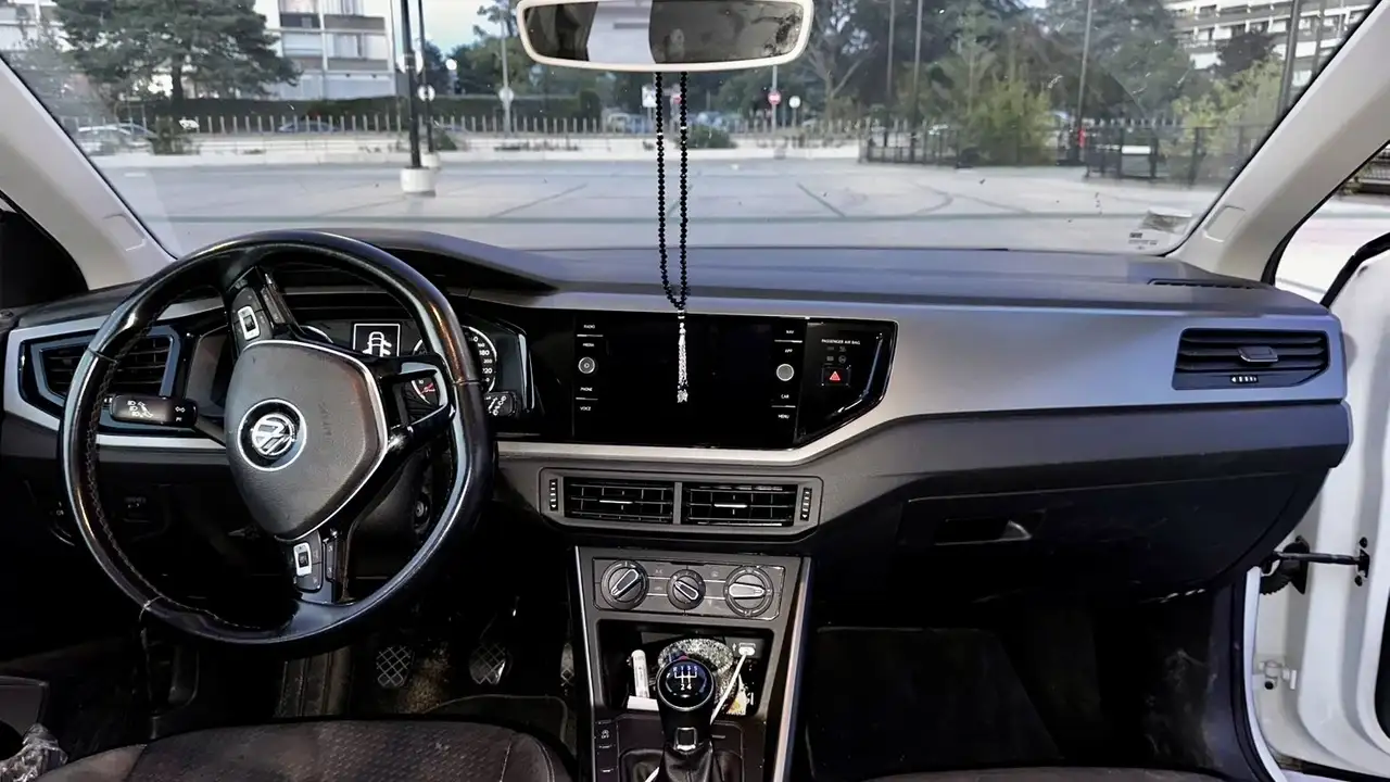 Volkswagen Polo Citadine 5 portes — photo 6