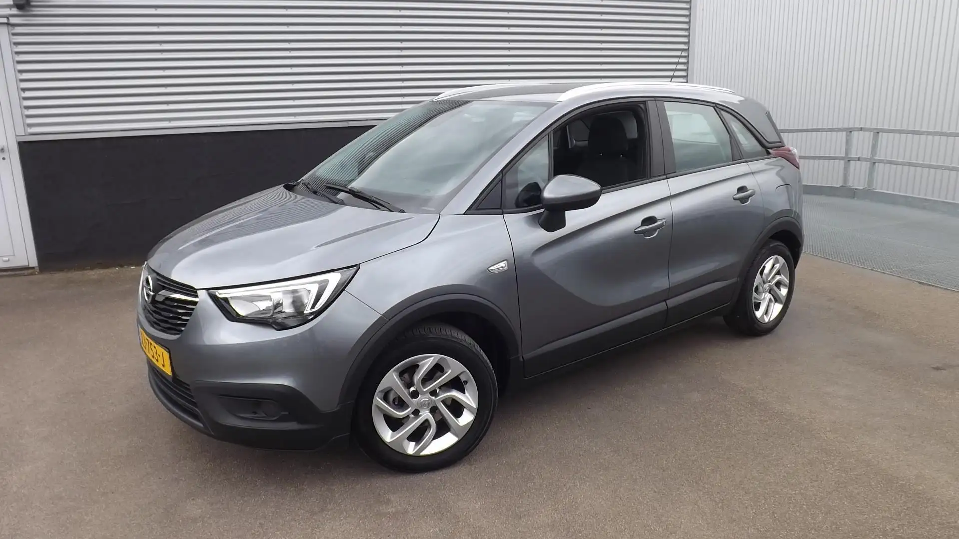 Opel Crossland X 1.2 Innovation Navigatie, Apple Carplay/Android au Grijs - 2