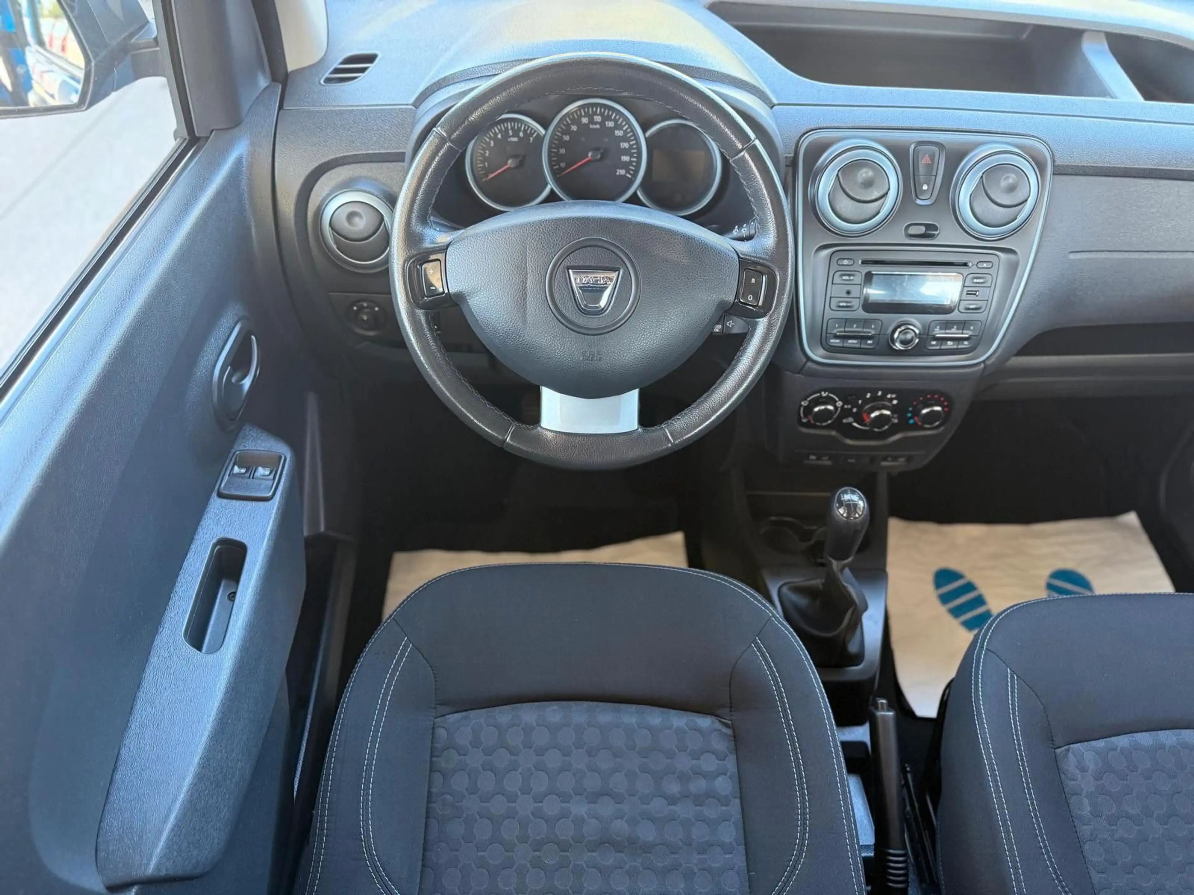 Dacia Dokker Stepway*AHK*TÜV & Steuerkette Neu*1.Hand* — photo 10