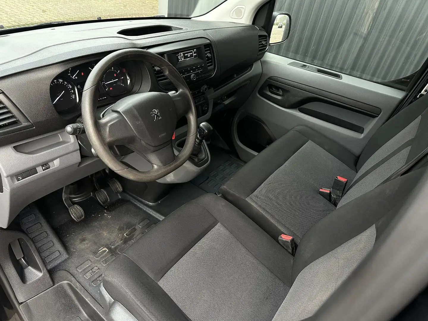 Peugeot Expert 231S 2.0 BlueHDI 120 Premium 3 Pers. | Cruise | Ai Černá - 2