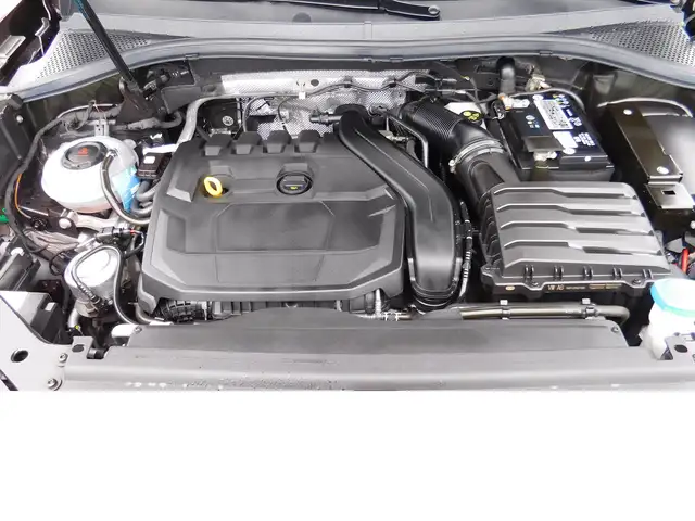 Volkswagen Tiguan view 14