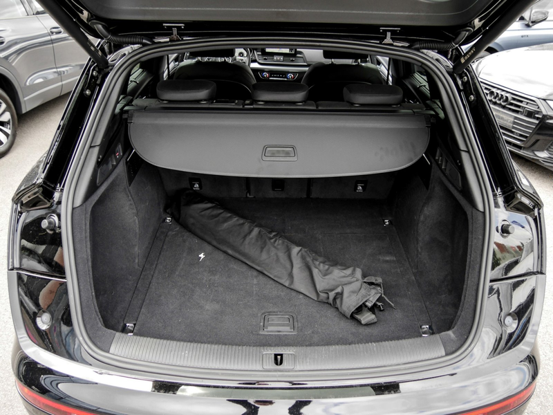 Audi Q5 40 TDI S tronic Nav+ Matrix AHK RKamera Tour Ca... — photo 12