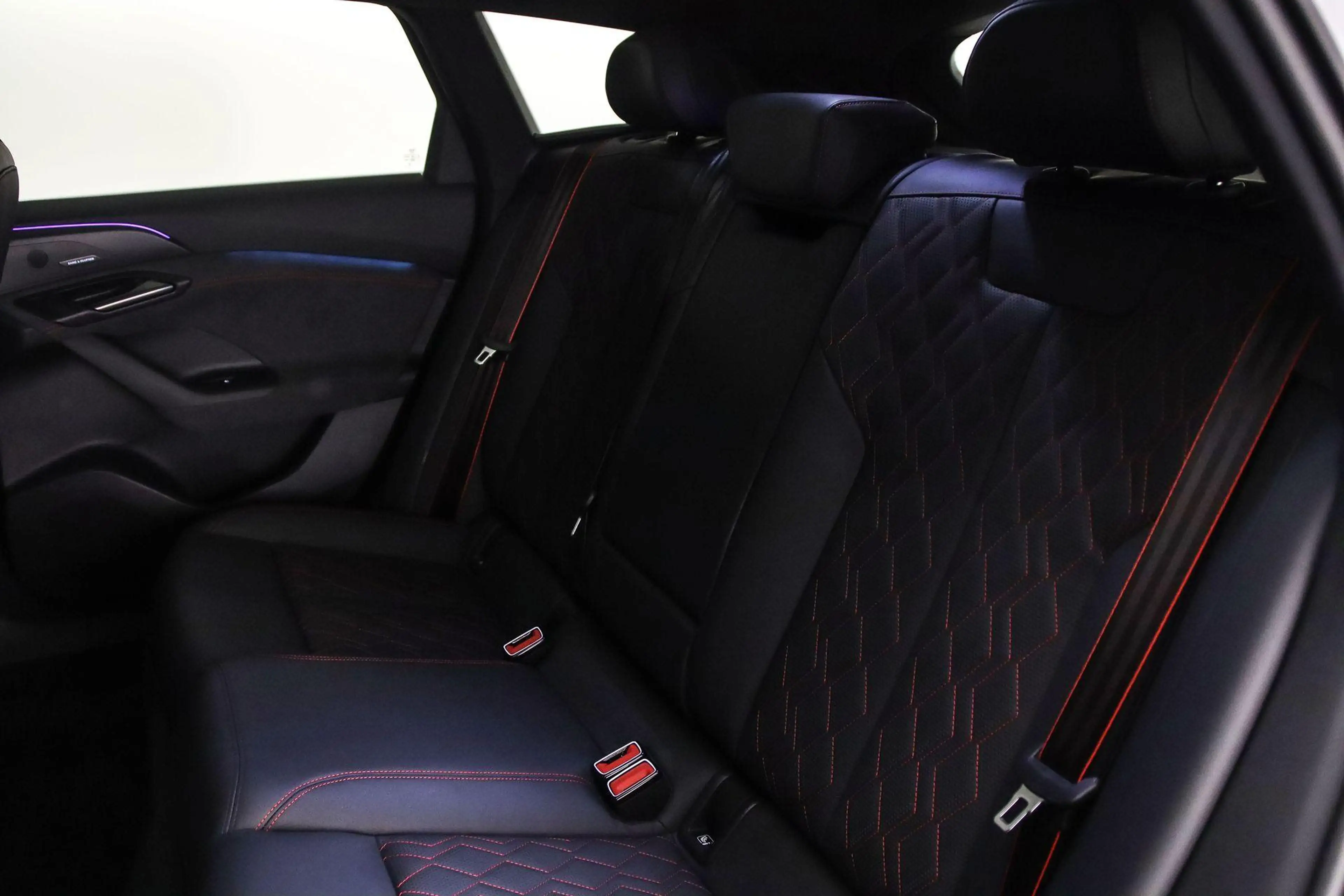 Audi A6 e-tron Avant S edition quattro 100 kWh | Luchtvering | Pa — photo 14
