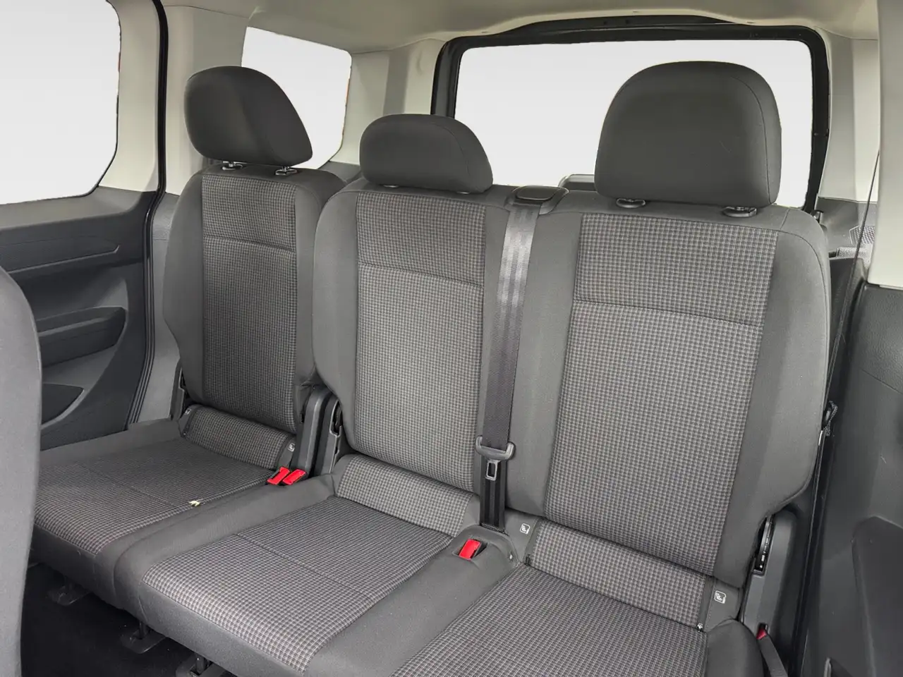 Volkswagen Caddy Kombi 2,0 TDI EcoProfi AHK 9