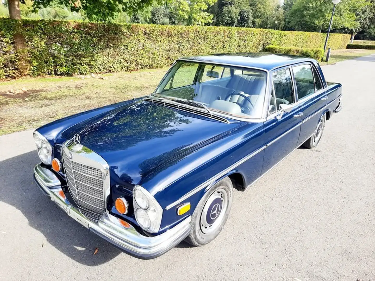 Mercedes-Benz S 280 SEL 4.5 v8 Blauw - 1