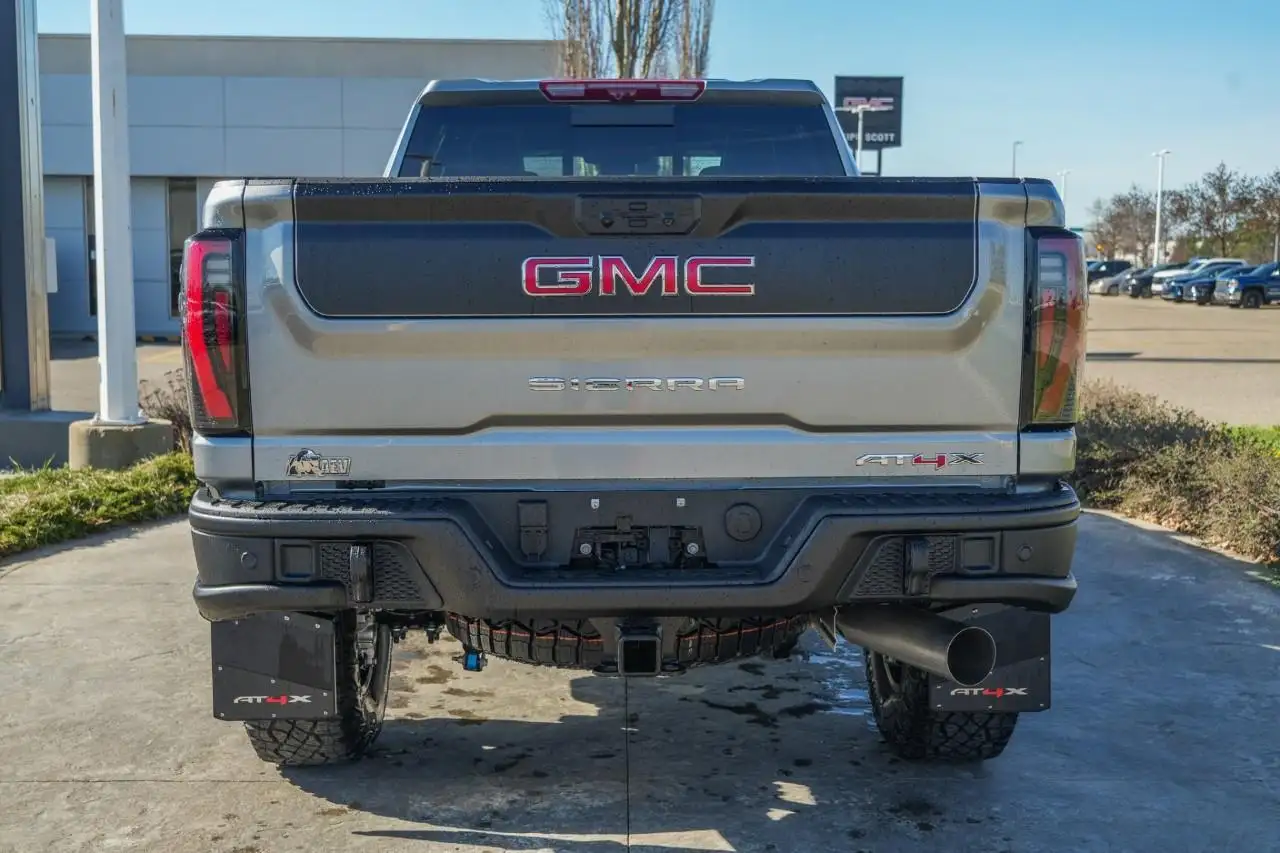 GMC Sierra 2500HD снимка GMC Sierra 2500HD