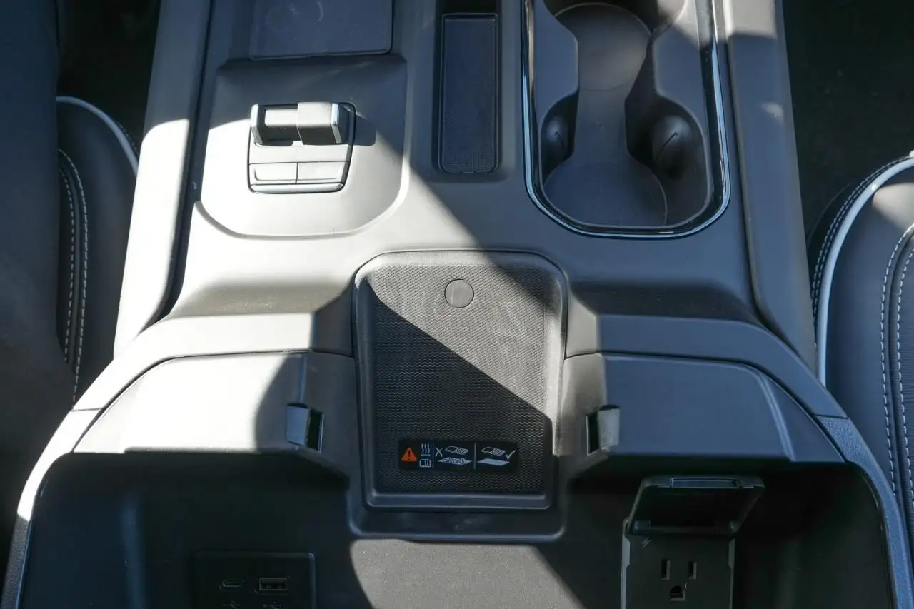 GMC Sierra 2500HD снимка GMC Sierra 2500HD