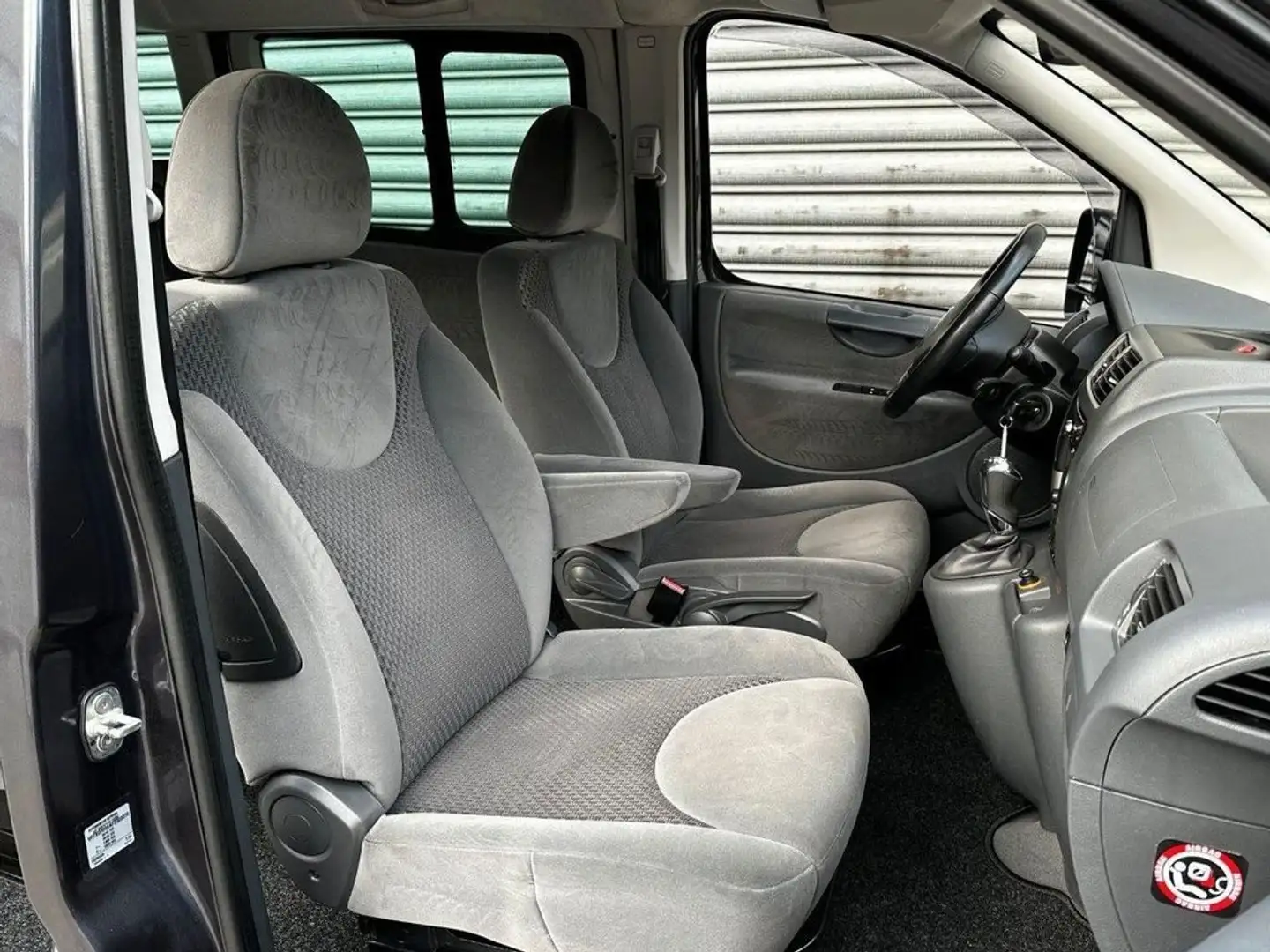 Citroen Jumpy 2.0 HDi/160 FAP aut. PL Multispace Selection Gris - 2