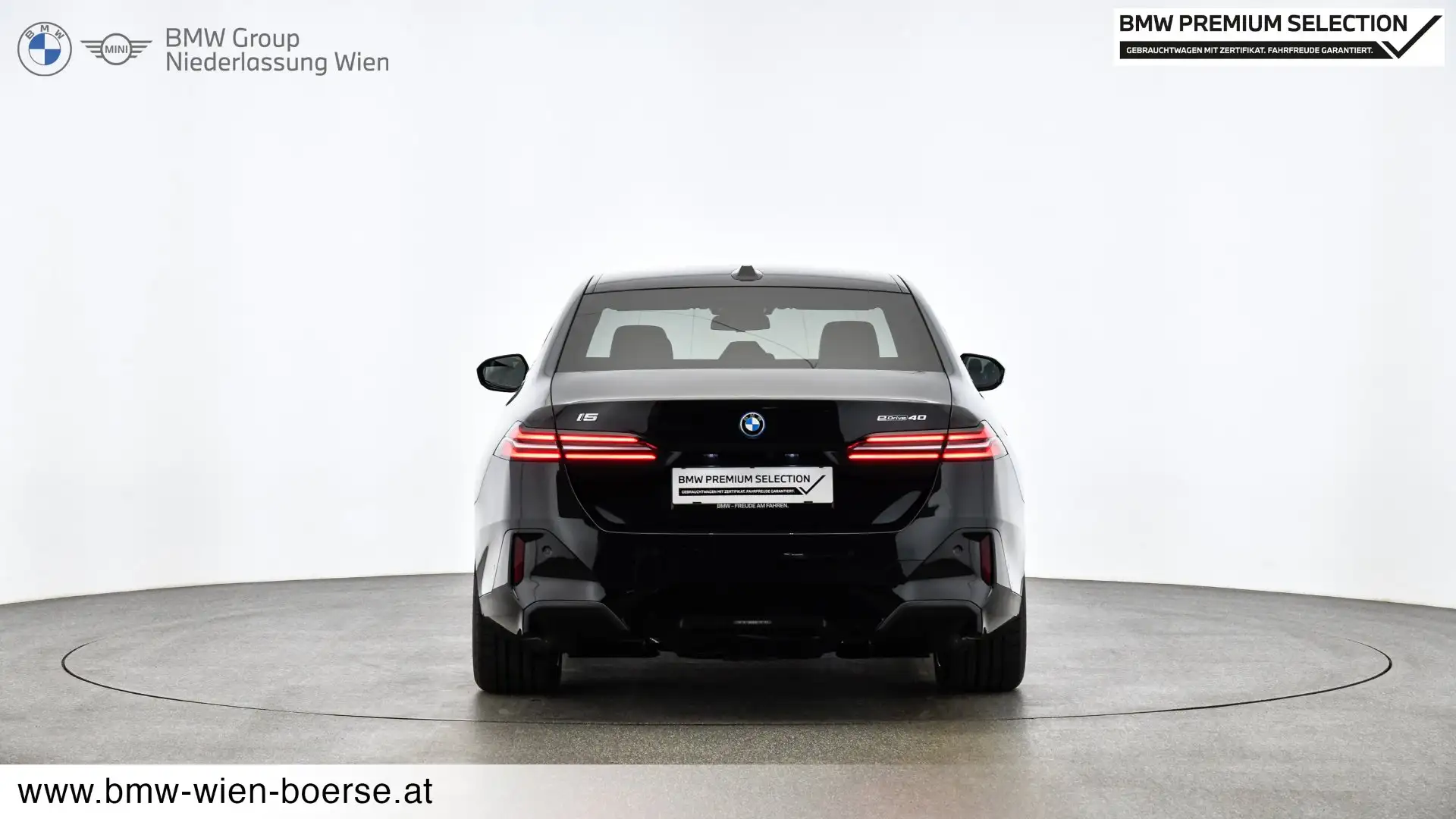 BMW i5 eDrive40 Schwarz - 2