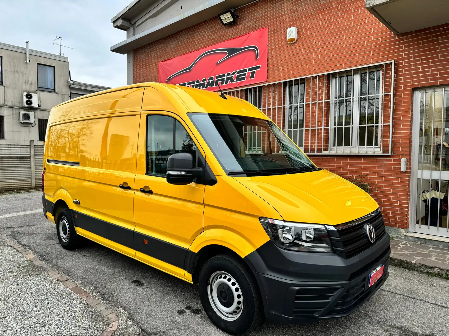 Volkswagen Crafter 2.0 TDI 140CV L2H2 EURO 6D-TEMP Oro - 1