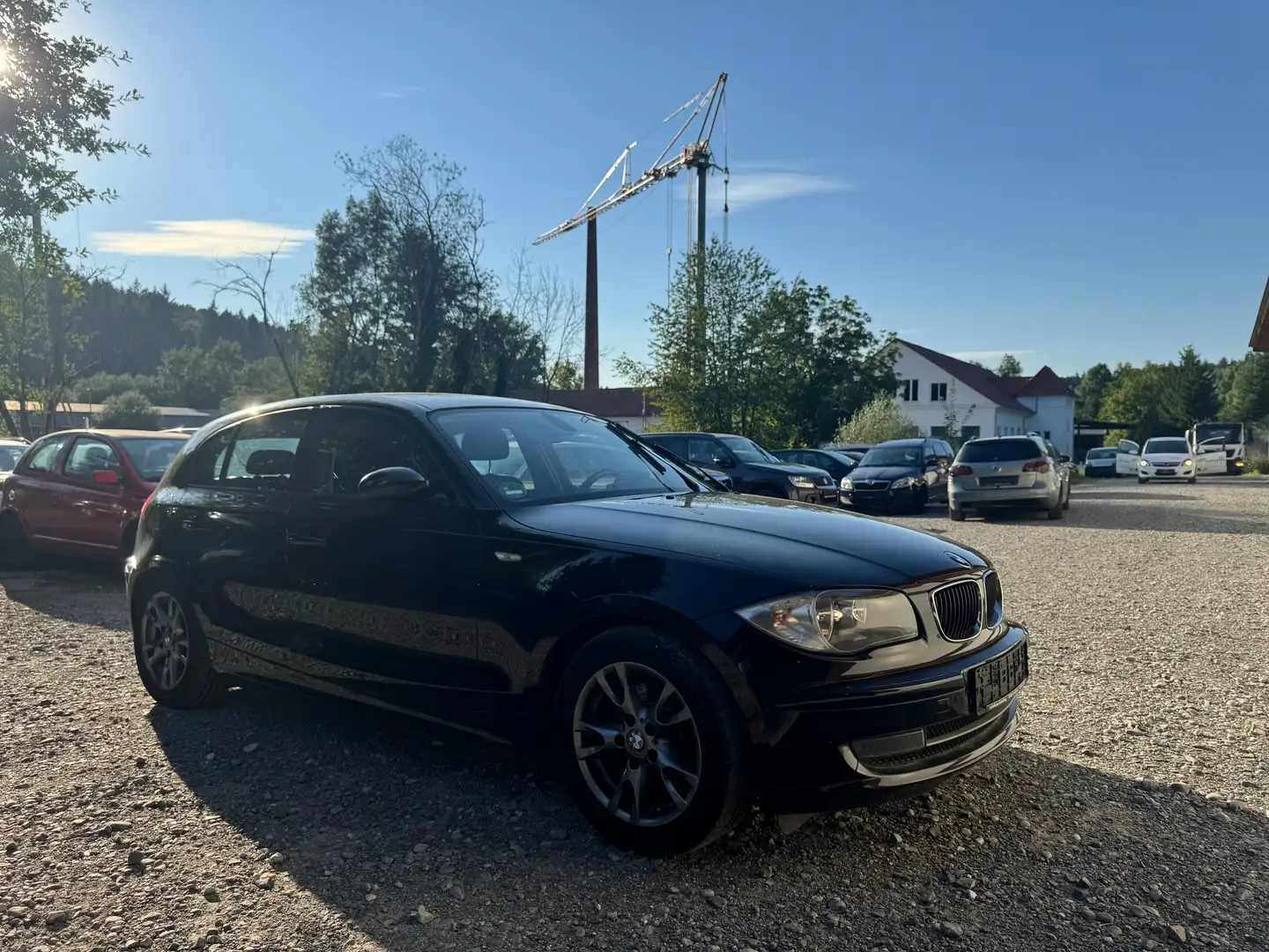 BMW 118 118d Schwarz - 1