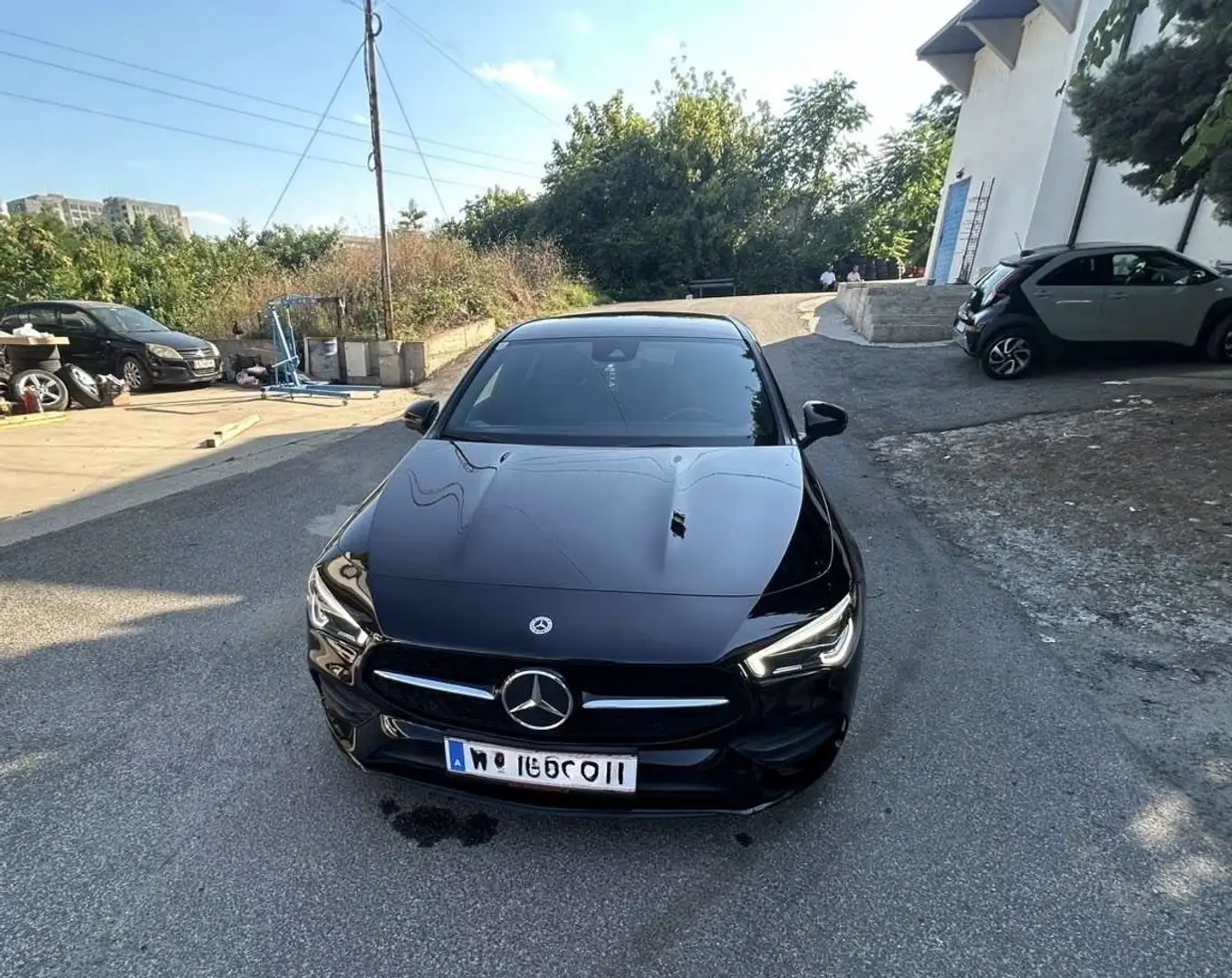 Mercedes-Benz CLA 220 d Shooting Brake 4MATIC Aut. Schwarz - 2
