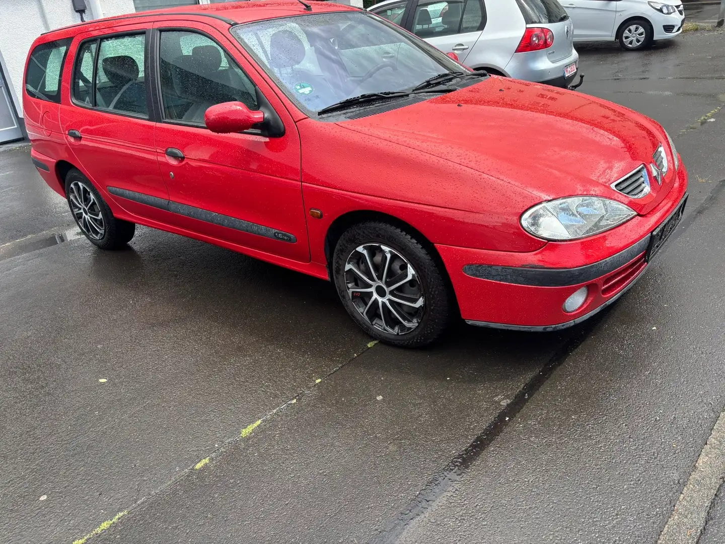 Renault Megane Grandtour 1.6 Automatik Rouge - 2