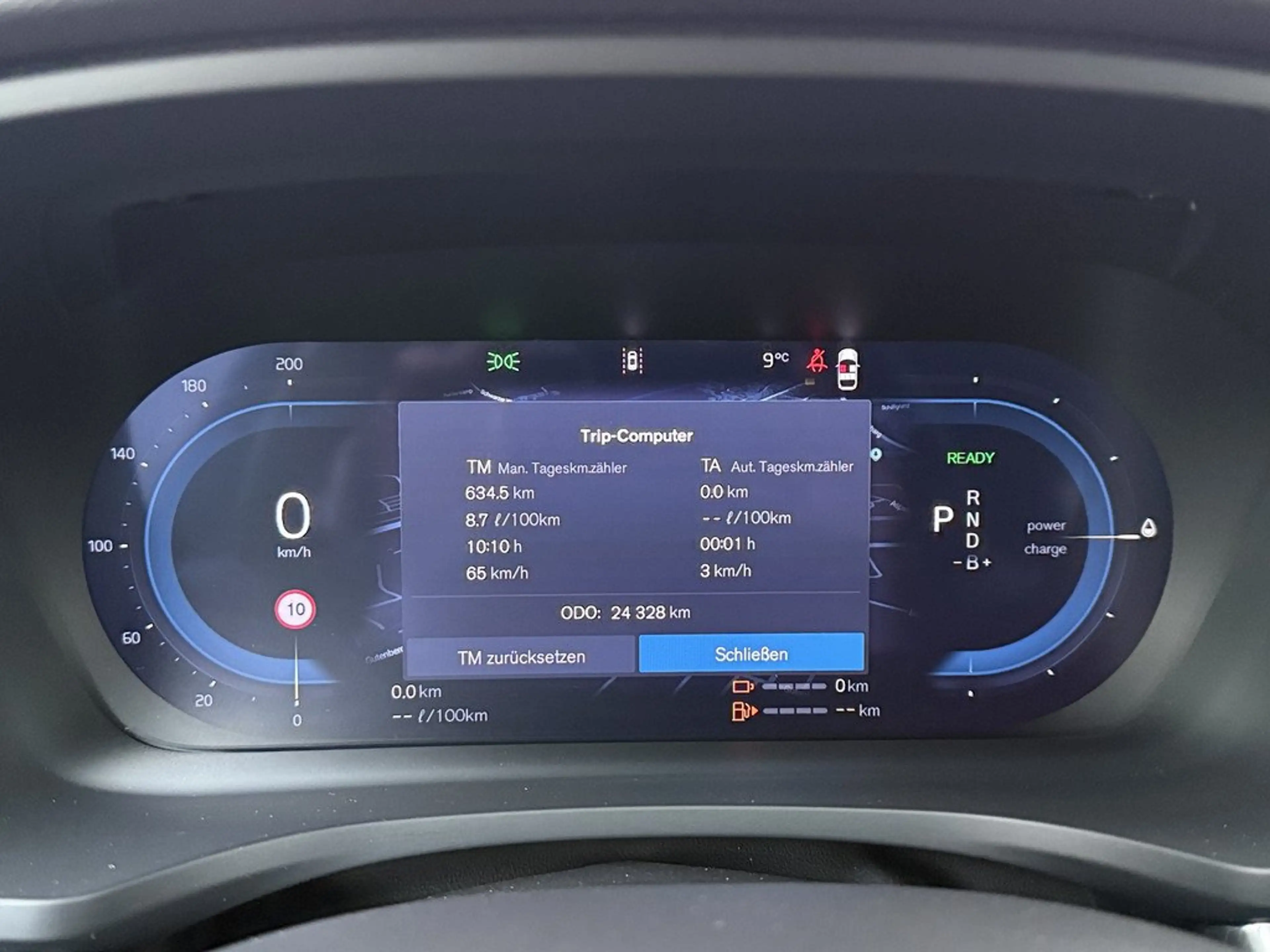 Volvo V60 T6 Core Plug-in Hybrid AWD STANDHZ LED 360° — photo 29