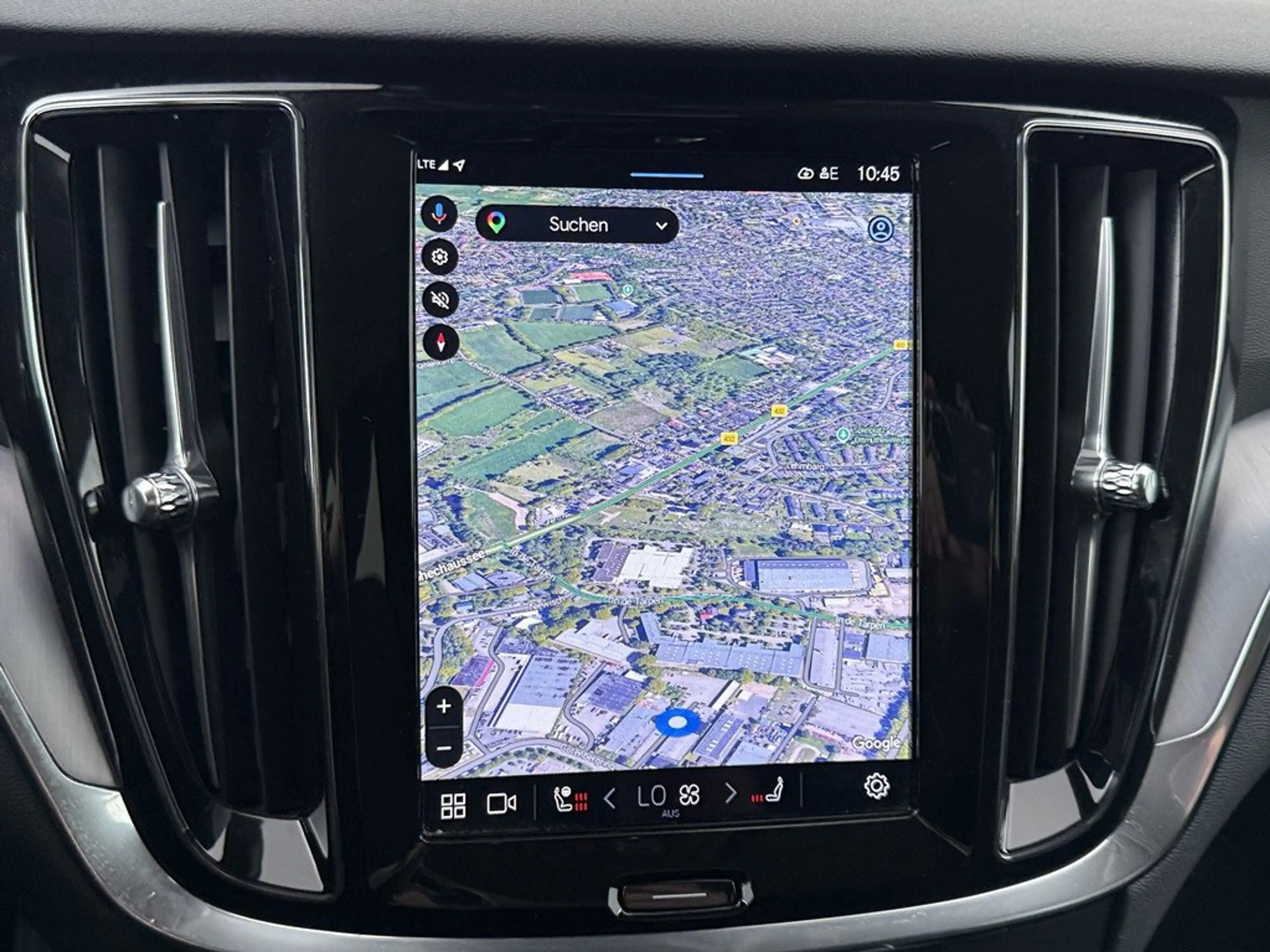 Volvo V60 T6 Core Plug-in Hybrid AWD STANDHZ LED 360° — photo 32