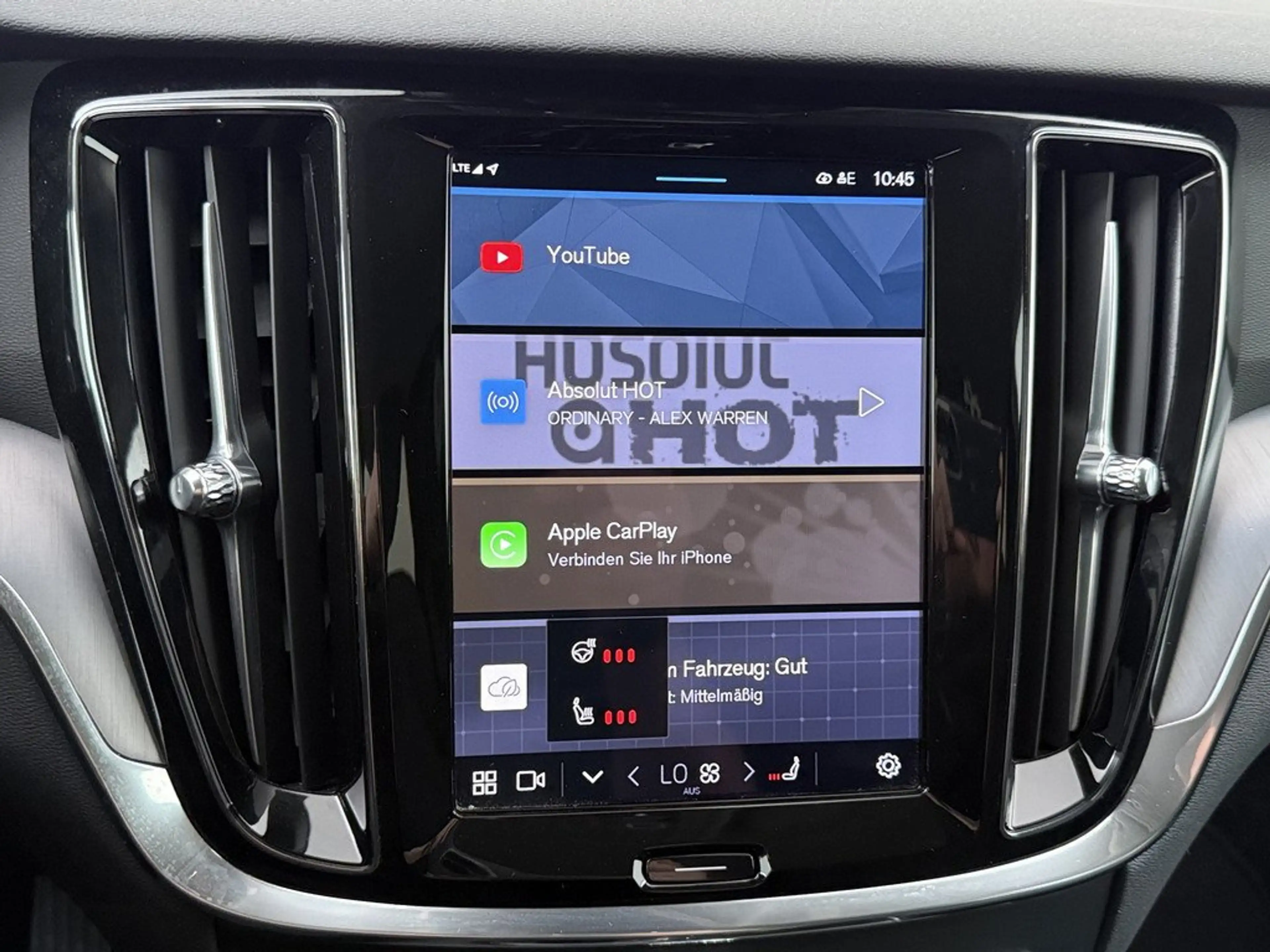 Volvo V60 T6 Core Plug-in Hybrid AWD STANDHZ LED 360° — photo 30