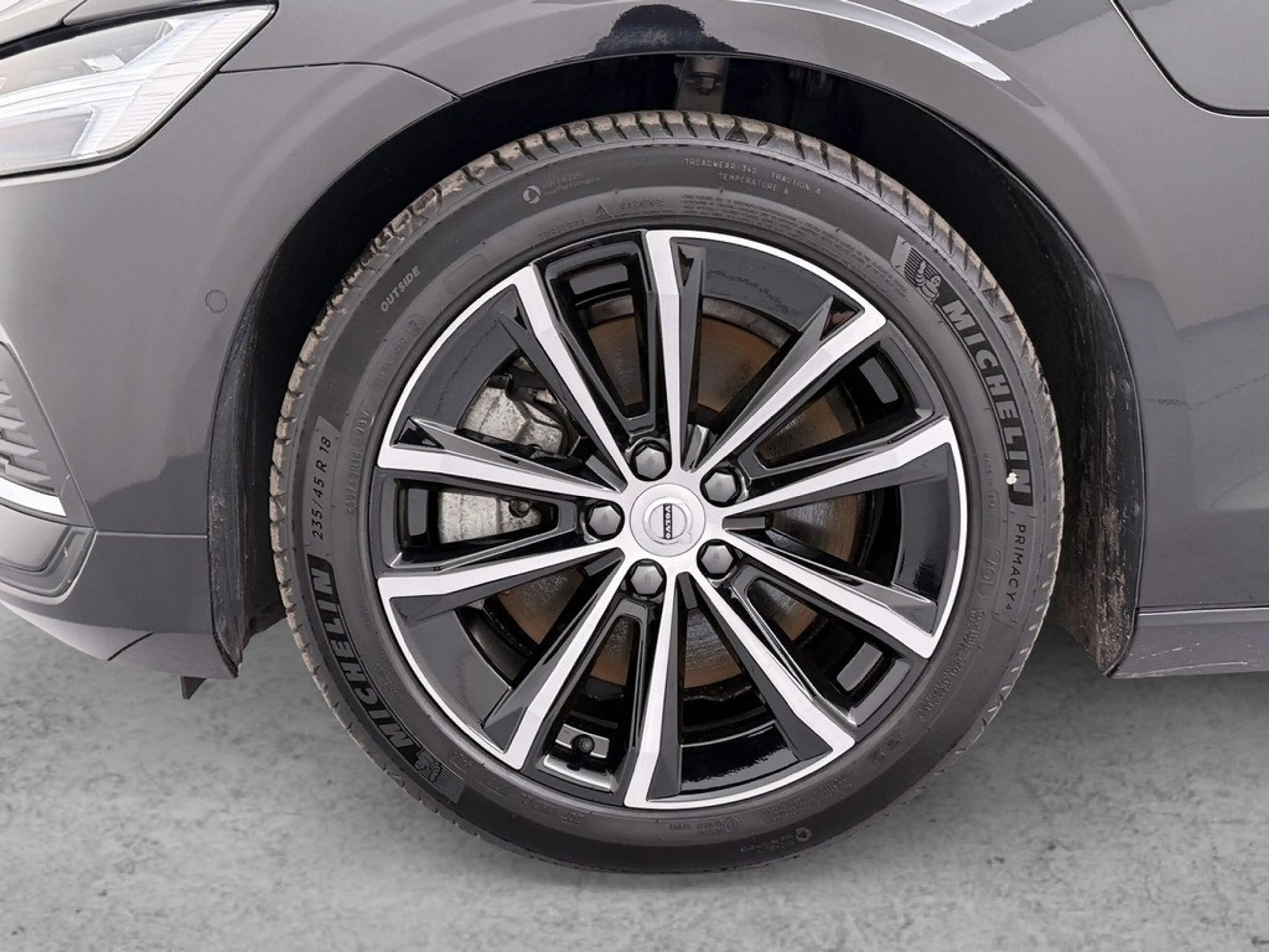 Volvo V60 T6 Core Plug-in Hybrid AWD STANDHZ LED 360° — photo 9