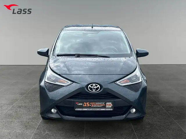 Toyota Aygo view 9