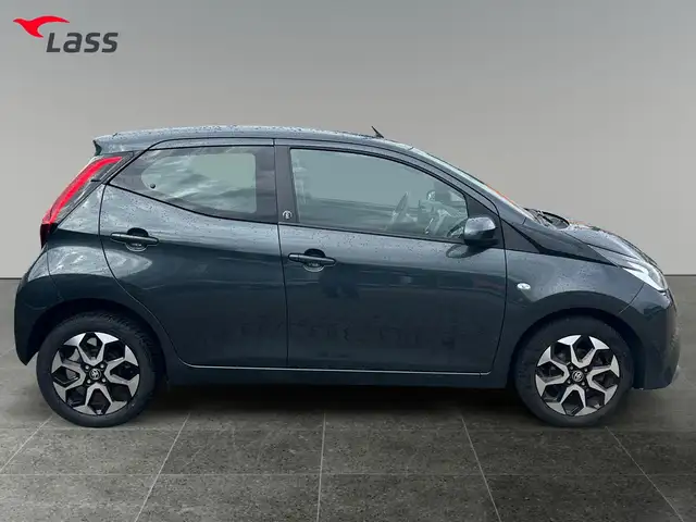 Toyota Aygo view 7