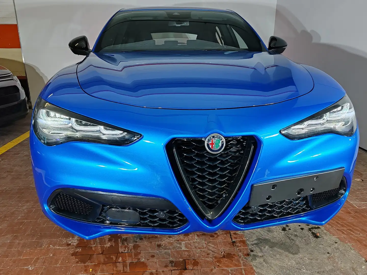 Alfa Romeo Stelvio 2.2d 160cv Sprint Navi+Palette al Vol.+Camera Синій - 2