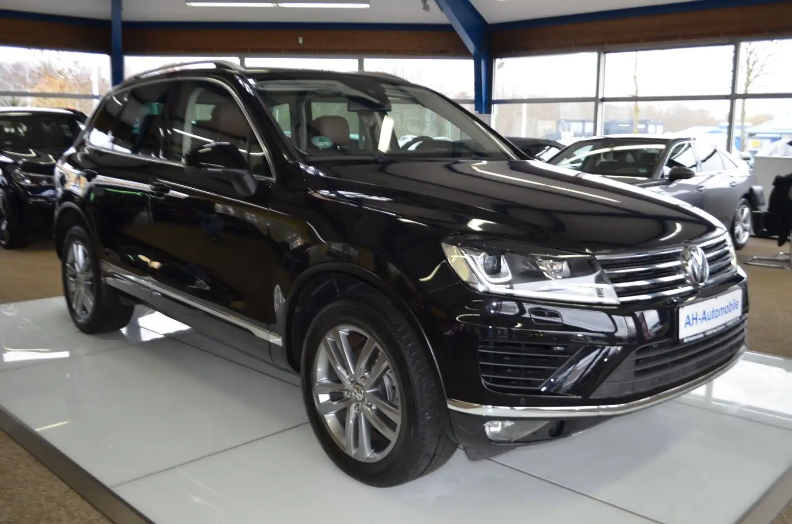 Volkswagen Touareg 3.6 V6 BMT AUTOMATIK / XENON / NAVI /PDC Schwarz - 2