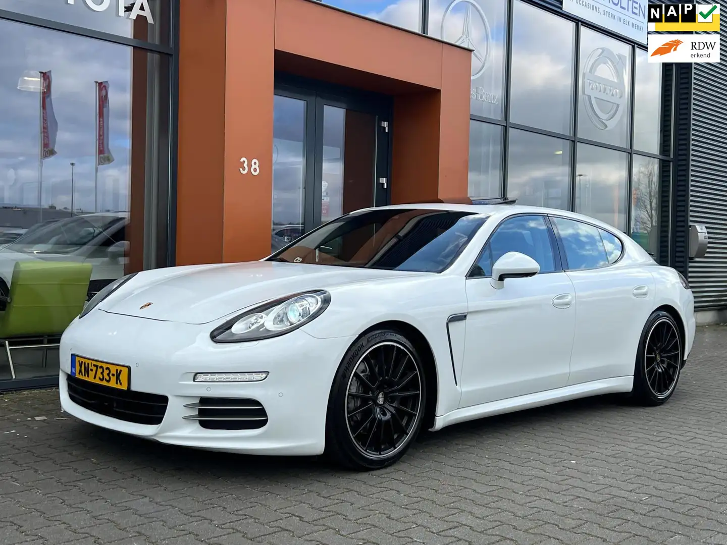 Porsche Panamera 3.6 Luchtvering|softclose|Xenon|Schuifdak Blanc - 1