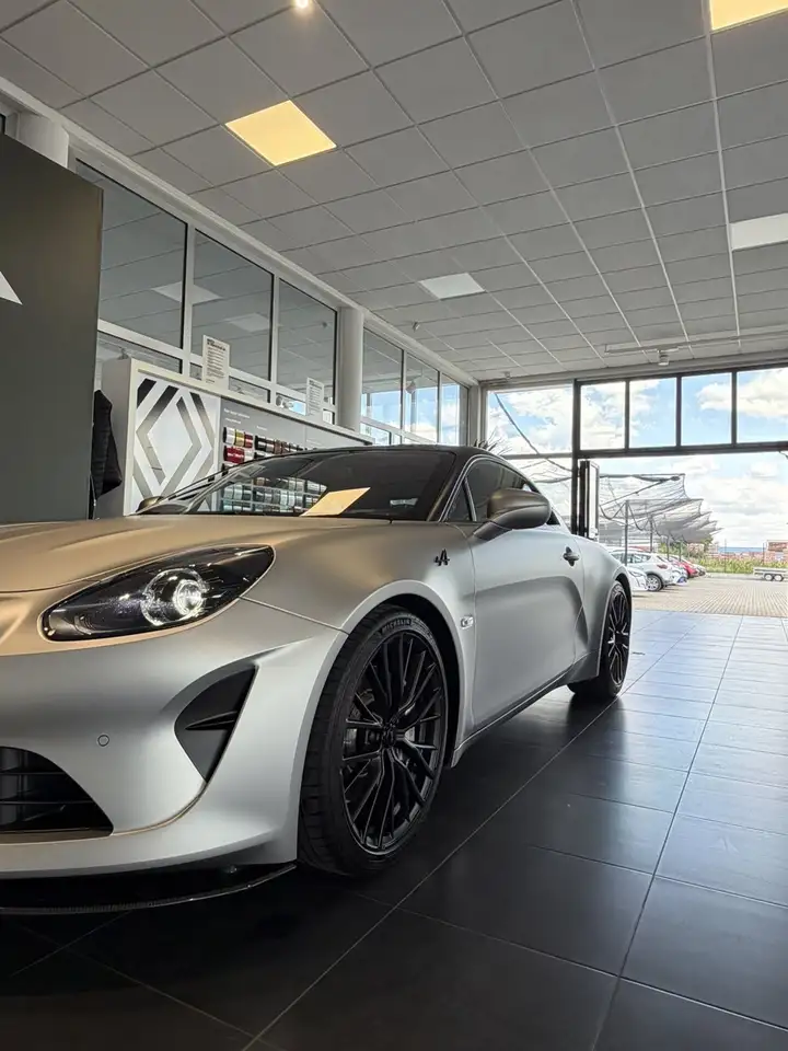 Alpine A110 2024