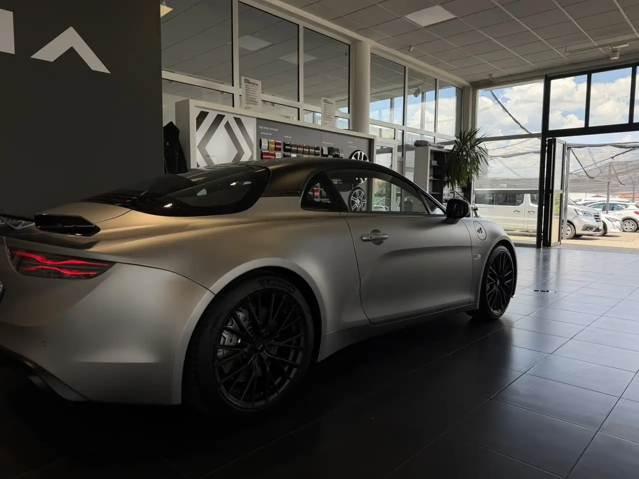 Alpine A110 2024