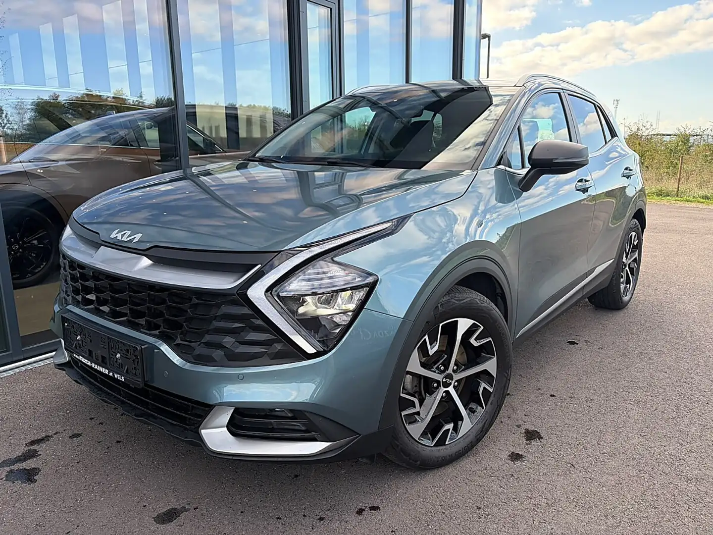 Kia Sportage 1,6 TGDI Launch Edition / ACC / AHK Grau - 1