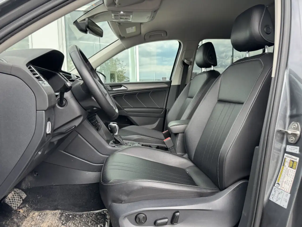 Volkswagen Tiguan снимка Volkswagen Tiguan