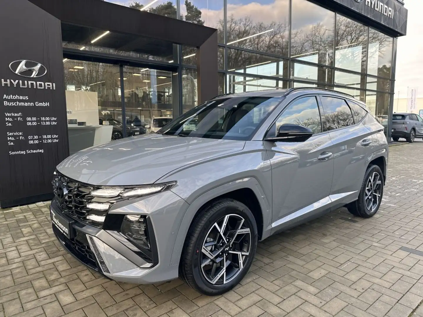 Hyundai TUCSON 1.6 T-GDi Hybrid N Line Grau - 1
