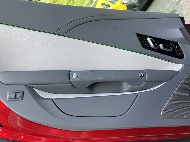 MG Cyberster 77kWh Trophy + Alcantara grau + Metalllic Ansicht 14